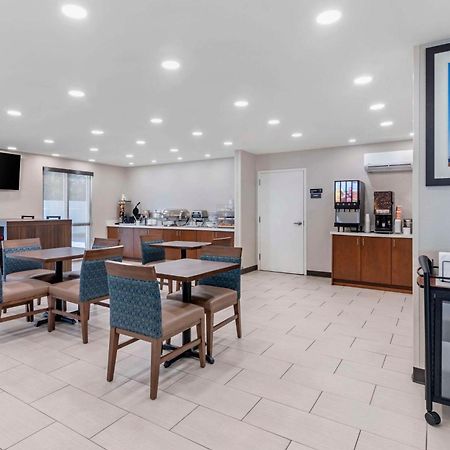 Comfort Inn & Suites Brunswick Buitenkant foto