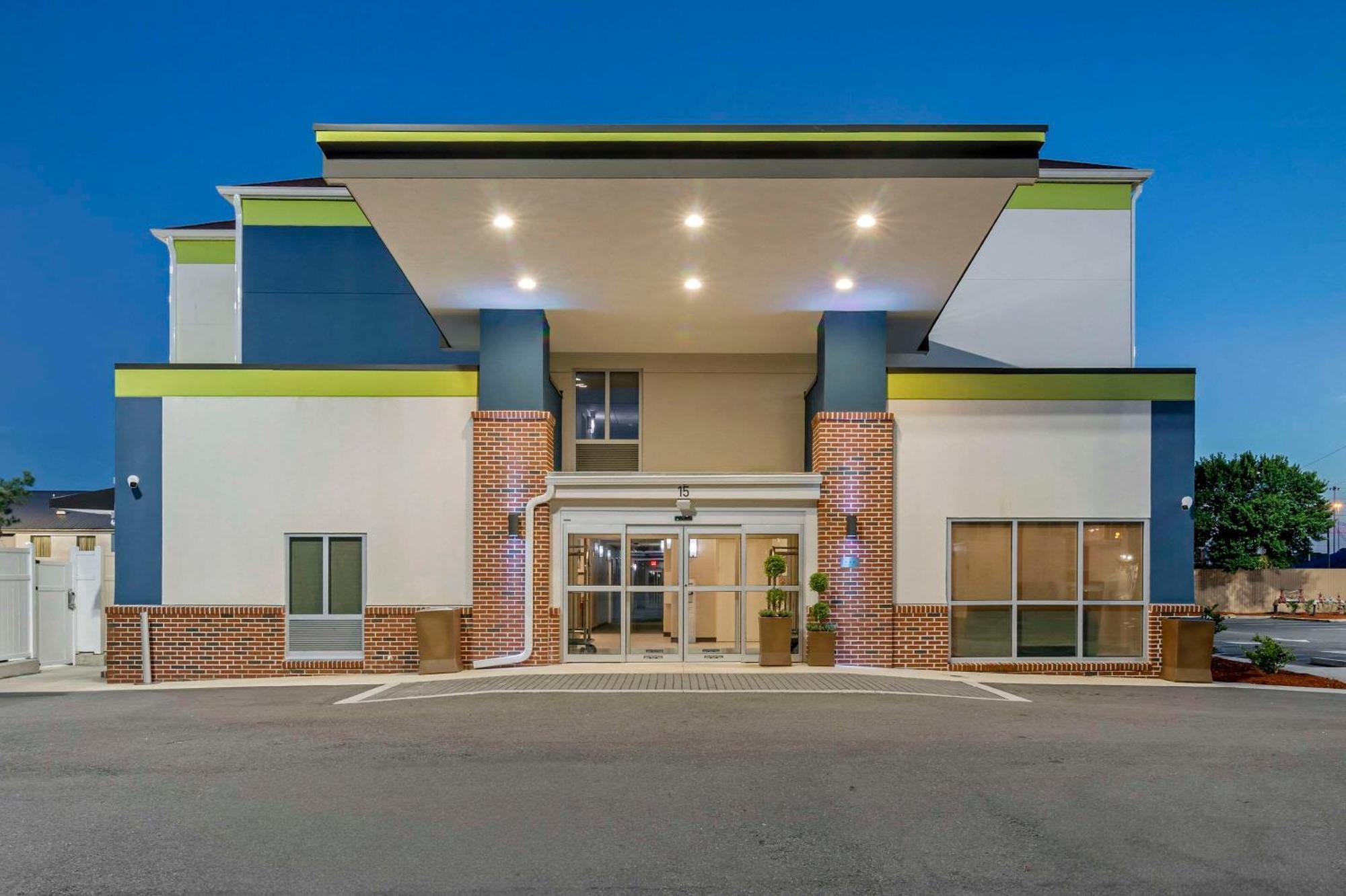 Comfort Inn & Suites Brunswick Buitenkant foto