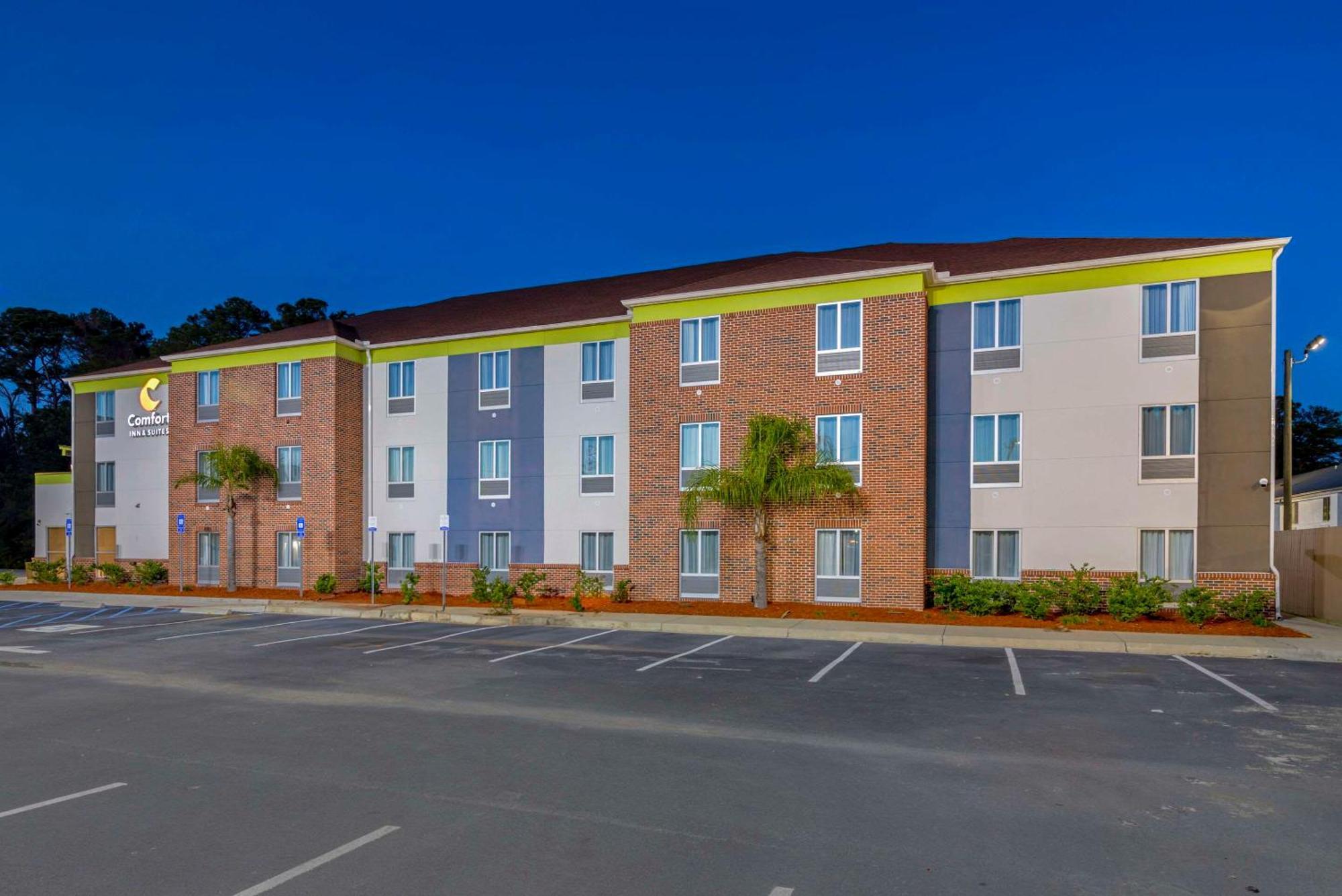 Comfort Inn & Suites Brunswick Buitenkant foto